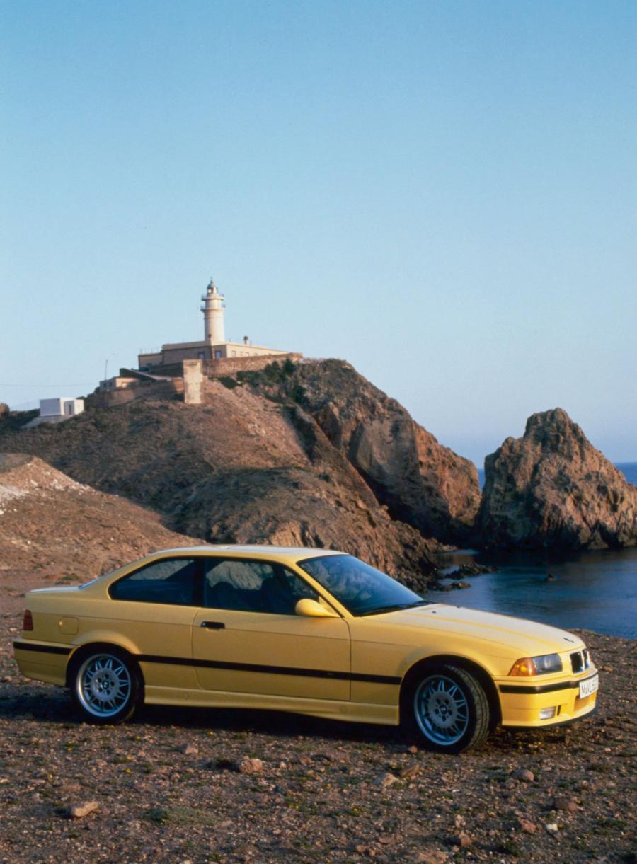  BMW M3 Coupe 3.0 (E36) 1992 года  (WW) (фото 13 из 32)